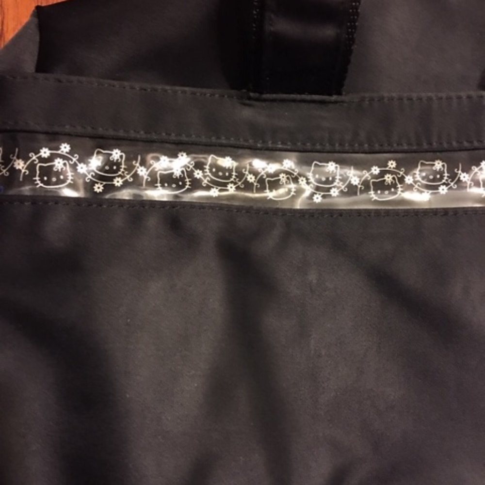 95% New Authentic Hello Kitty Handbag - Picture 6 of 6